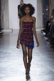 Versace Fall 2018 Ready To Wear Fashion Show Fashion Fashion Week Fashion Show