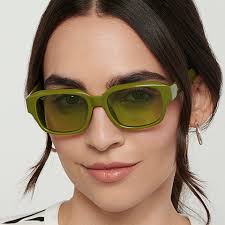 Buy Green Gradient Full Rim Rectangle Square Vincent Chase URBAN RETRO VC  S14468-C5 Sunglasses at Lenskart.
