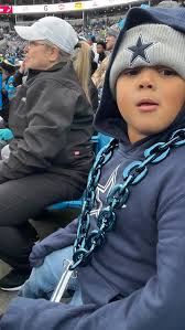 We hit the streets for Sunday fun day and the Kids first NFL Experience!!  What a time we had making memories…! From the car ride, to free breakfast,  to hoping