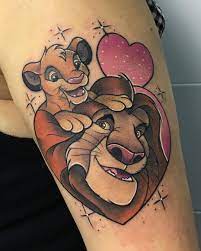 Lions are one of the most majestic animals on earth. Du Findest Disneys Der Konig Der Lowen So Toll Dass Du Deine Liebe Zum Film Am Liebsten In Form Eines Tattoos Lion King Tattoo Disney Tattoos Lion King Art
