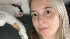 Jordan Holcomb's Instagram, Twitter & Facebook