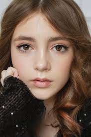 Alisa Lifanova(@alisa_lifanova)が投稿した写真