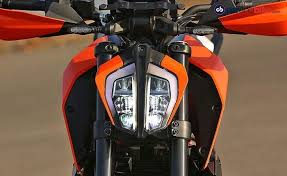 A fashionable bike that looks awesome in its exclusive designs. Ktm 390 Duke On Road Price In Bangalore Offers On 390 Duke Price In 2021 Carandbike