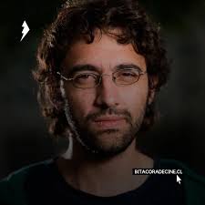 👽 "ISLA ALIEN", dirigida por Cristóbal Valenzuela. Nuestra penúltima  selección de este especial del 2023, "Isla Alien" de Cristóbal Valenzuela  (@cvalenzuelaberrios) es una cinta particular en su forma y en su fondo.