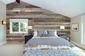 A wood clad feature wall is one of those versatile details that looks good just about anywhere, the impact is strong, adding a rustic sophistication to traditional or modern bedroom design schemes. Design Inspiration 25 Bedrooms With Reclaimed Wood Walls