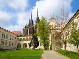 Vstupenky a informace o nadcházejícím festivalu. Kudy Z Nudy Maraton Hudby Brno