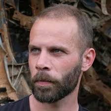 Aaron Bull (@Bully_Doe)