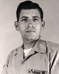 Emory Lee's Instagram, Twitter & Facebook