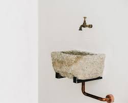 trend alert: 8 sculptural bathroom sinks