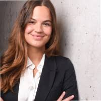 Theresa Erdmann's Instagram, Twitter & Facebook