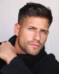 Albert Álvarez reaparece en redes tras dos años ausente: el motivo