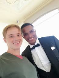 Former manchester united club captain antonio valencia has announced his retirement from antonio valencia celebrates with the fa cup after manchester united's victory over crystal palace in. Unser Sohn Und Antonio Valencia Picture Of Casa Gangotena Quito Tripadvisor