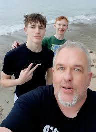 Century ARASHI 770 Hybrid Freestanding Boxing Bag. A durable vinyl shell  and pre-filled sand or water base. Currently has water in the base. Hardly  used. Retails for $300 Bag is ideal for