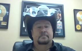 TRIXTER's MARK 'GUS' SCOTT Is Ready To Apologize To His Bandmates: 'I Think  It's Overdue'