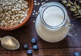 So werden haferflocken zum fruchtigen genusserlebnis. Is Oat Milk Good For You A Dietitian Explains This Trendy Dairy Alternative Cleveland Clinic