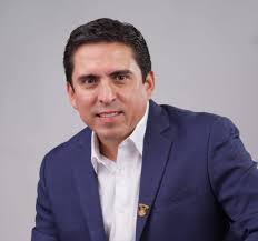 Octavio Mata's Instagram, Twitter & Facebook