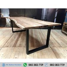 Selain kami menawarkan produksi furniture meja kayu besar ini dengan harga murah tentunya kami menjualnya dengan bahan kayu pilihan yang berkualitas dan dari berbagai macam jenis kayu juga, selain itu barang furniture. Jual Meja Kayu Jati Antik Solid Sambung Empat Harga Murah Kursi Cafe Murah Meja Cafe Minimalis Sofa Cafe Kayu Jati Meja Kayu Kayu Jati Kayu