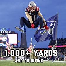 After Yesterday S Game Edelman Has Gone Over The 1 000 Yard Mark With 1 010 Yards And Counting Jules Has 90 Rec And 6 To New England Patriots Go Pats Patriots