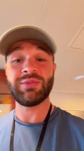 Exploring a Person Pretending to be a Merman in Acadie