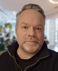 Allan Minns's Instagram, Twitter & Facebook