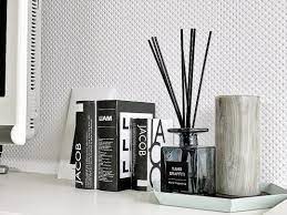 桜が咲きほこり新しい季節を肌で感じるこの時期は ちょっとしたお出かけも気持ちがいいですよね ショッピングのついでに 100均の噂のアイテムもチェックしておきませんか 掃除 道具 ダミー お出かけ