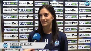 Természetesen fiatalon nikolett is rúgta a labdát. Sallai Nikolett Mar Kiheverte Mtk Budapest Noi Kezilabda Facebook