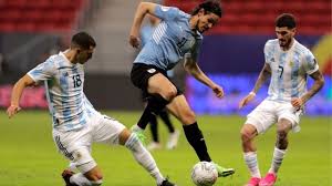 A las 18 horas en cuiabá. Copa America Chile Y Argentina Logran Sus Primeras Victorias Del Campeonato Al Derrotar Por La Minima A Bolivia Y Uruguay Bbc News Mundo