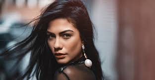 Demet özdemir kimdir diye arayanlar onun şöhret olduktan sonraki yıllarına dair bilgilere kolaylıkla ulaşabiliyor. Demet Ozdemir Kimdir Magazin Haberleri