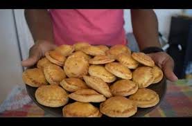 Petits Pates Aux Poulets A La Creole Antillais Tres Savoureux Simple Et Bon Youtube Recettes Haitiennes Pates Au Poulet Alimentation