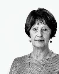 Tracy Reuter's Instagram, Twitter & Facebook