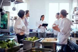 Des adultes, pour les sensibiliser � la protection de la nature nature et de l. Refuser La Formation Professionnelle Aux Demandeurs D Emploi Dans Les Metiers De La Restauration Est Incomprehensible Blog Le Huffington Post Life
