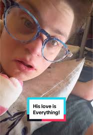 Holly Bascombe Pineapples