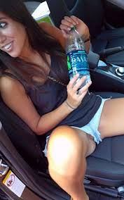 No Panties Teen Pussy - candid girls exposed - arousing view