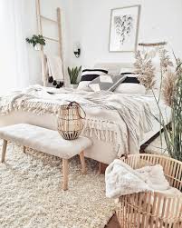 Shop structube's modern benches made of solid wood, metal or chic upholstered fabric, perfect for the entryway, the bedroom, the living room or the dining room. Pin On Home Design