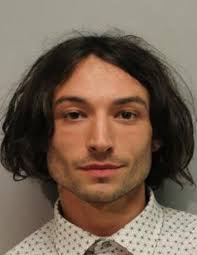 Ezra Miller, délires messianiques et descente aux enfers pour la star de  «Flash»