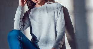 Créer un beau sweat personnalisé, c'est très simple. 7 Patrons Pour Coudre Un Sweat Shirt Marie Claire