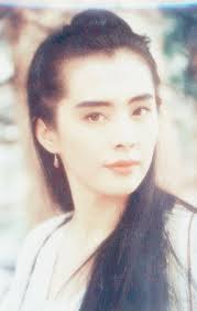 王祖賢屬家中么女，上有兩位哥哥。 自求學時代便嶄露頭角，中學時期為逃避繁重課業，從 臺北縣 崇光女中 轉學至 臺北市 懷生國民中學，並加入籃球校隊，因其外型亮麗，常常成為眾人焦點，在. çŽ‹ç¥–è´¤joey Wong å›¾ç‰‡ Asian Beauty Girl Asian Celebrities Brigitte Lin