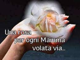Video Messaggio Per Augurare La Festa Della Mamma Frasi Con Testo Animato Com Musica Condividi Video Messag Citazioni Mamma Mi Manchi Mamma Ricordare Mamma