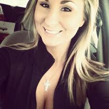 Katie Burge (@KatieFarnsworth)