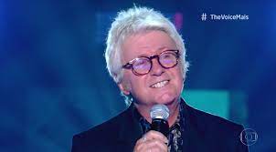 His voice is so emotional that even simon started to cry. Mais Um Cantor De Petropolis Avanca Para A Proxima Fase Do The Voice Para Maiores De 60 Anos Sou Petropolis