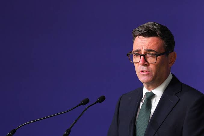Burnham's EU Reset Under Pressure After Bloc's Canada Deal - Bloomberg