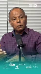 SAÚDE EM DIA 📔Para o publicitário e escritor Gilberto Soares, com décadas  de experiência em comunicação, o problema das tecnologias não são as  ferramentas, mas a ausência de limites. Ele cita os ...