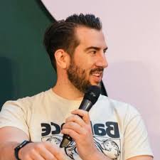 Nicole Ogoff (@NicoleOgoff)