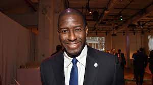 Former democrat gubernatorial candidate andrew gillum came out as bisexual in an interview with tamron hall following an incident. Republicans Are Already Coming For Andrew Gillum Who Could Be Florida S First Black Governor Teen Vogue
