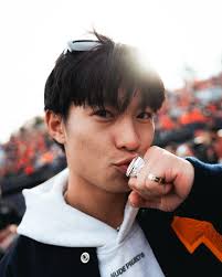 Evan Manivong (@evanmanivong) • Fotos y videos de Instagram