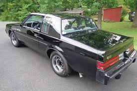 A whooping 26,555 turbo regals were sold, of which 20,193 were grand nationals. Terrific T Top 7 700 Mile 1987 Buick Grand National Zero260