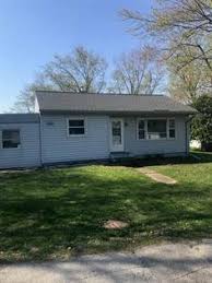 Jul 06, 2021 · the former state farm building at 112 e. Cheap Houses For Sale In Heyworth Il 3 Homes Under 150 000 Point2