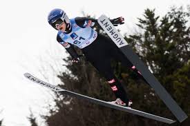 Simon ammann unfall/sturz bischofshofen 01.06.2015 skispringen amazon amzn.to/1wz4v21. Schock Moment In Seefeld Eva Pinkelnig Erleidet Milzriss Bei Sturz Skispringen Com