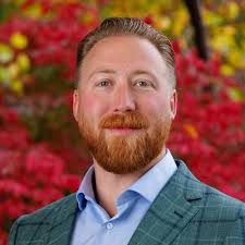 58 Walden Pond Dr, Nashua, NH 03064