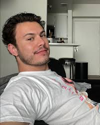 Jack Moore (@moorejackk) · Instagram 照片和视频